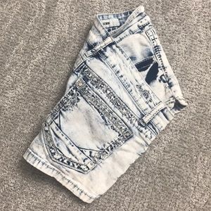 Buckle daytrip shorts